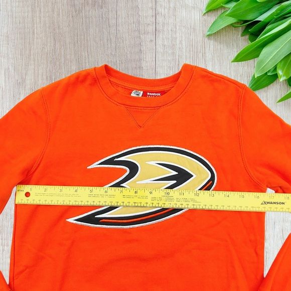 Reebok Anaheim Ducks Kids Sweatshirt Size Medium 10-12 Orange - Picture 7 of 7